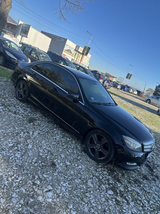 Mercedes c300 2011 г