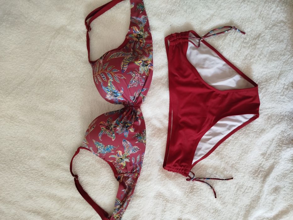 Продам купальники