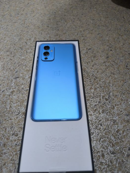 Продам OnePlus 9   12/256gb