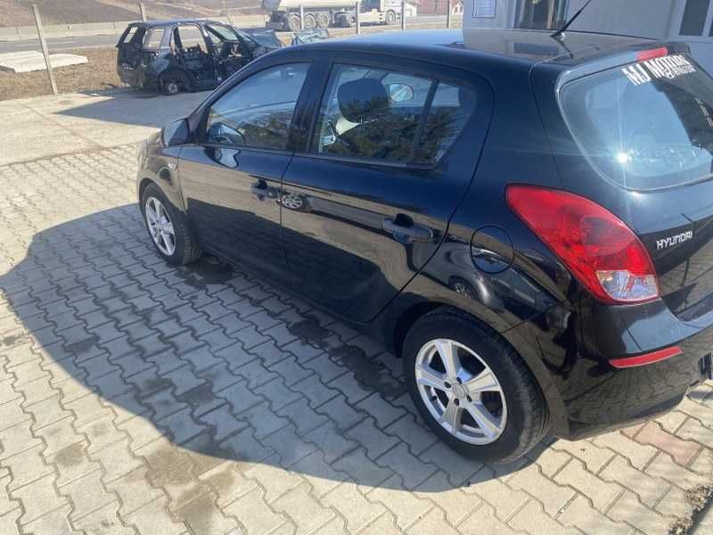 Dezmembrari Hyundai I20 1.1 CRDI 6+1 Trepte 2012