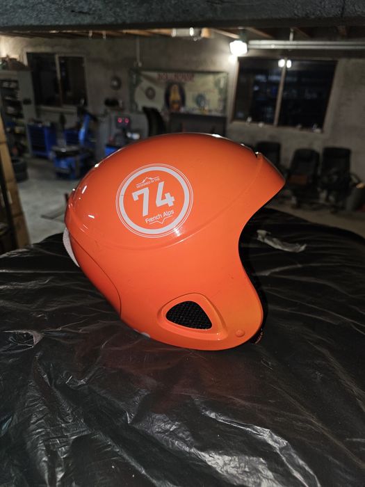 Casca schi copii  marime xs-s  în stare foarte buna