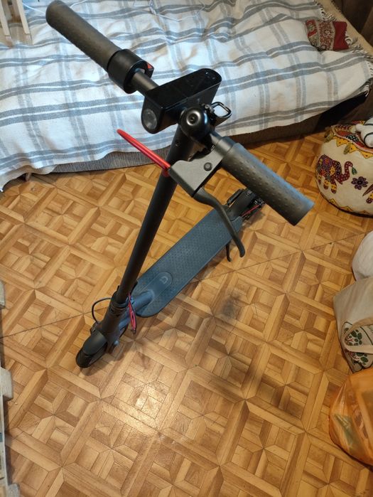 Продам электросамокат