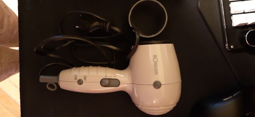 Uscator de par Bomann