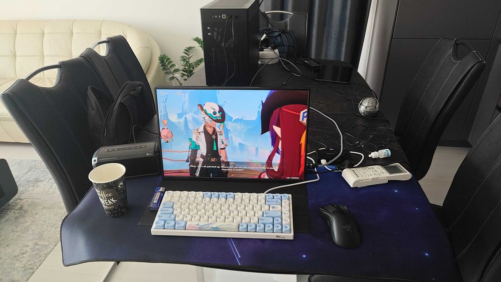 Vand monitoare, Gigabyte M27U, Uperfect 118K