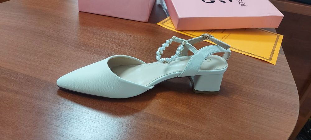 Босоножки красивые