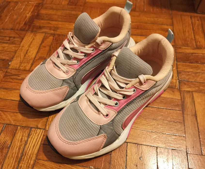 Adidasi sport LC WAIKIKI mar 36 pentru fete sau femei