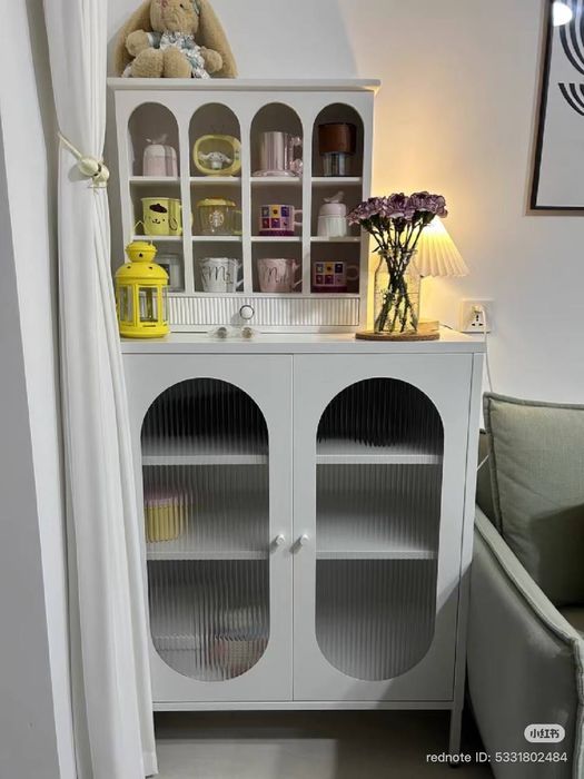 Шкаф стеклянный в гостиную | Mehmonxona uchun oynali vitrina shkaf