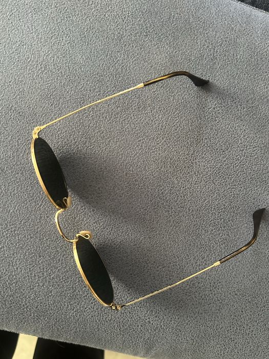 Овални очила-Ray Ban.