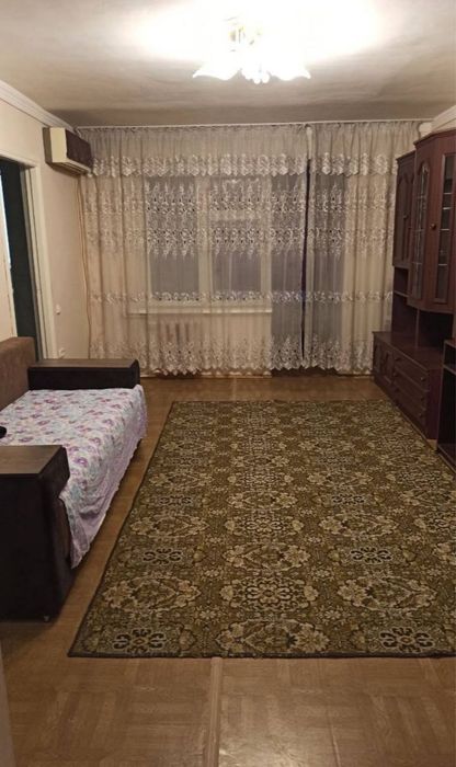 Продаётся своя квартира на метро Мирзо Улугбек