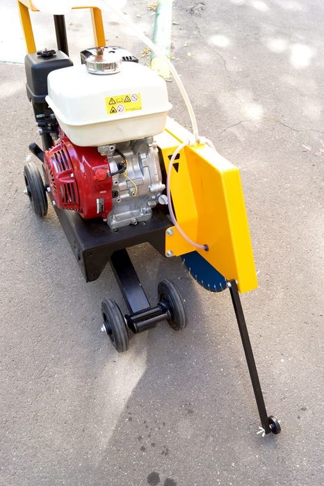 Асфальторез Бетонорез швонарезчик.