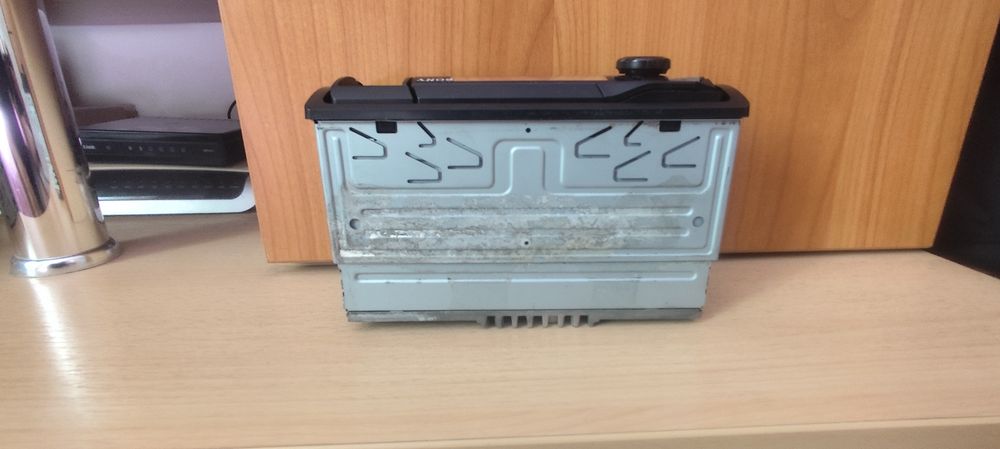 Radio auto Sony și Daewoo