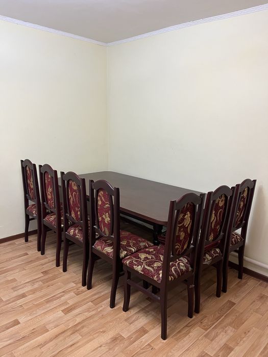 Продается стол и стуля