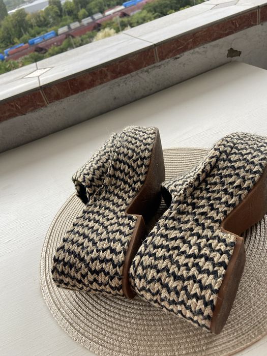 Платформи на Zara