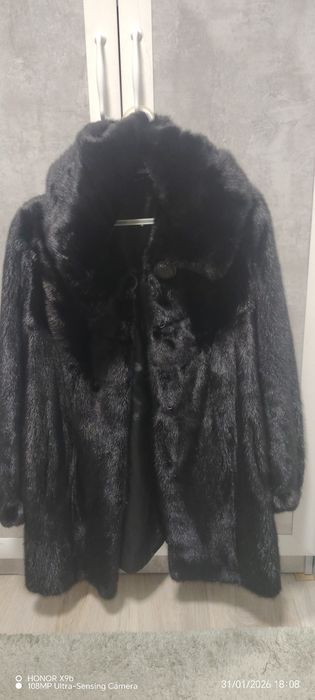 Шуба чёрный бриллиант новая