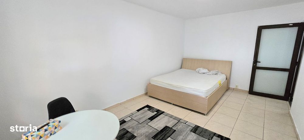 Apartament 3 camere decomandat, CT, tamplarie PVC, balcon, Galata