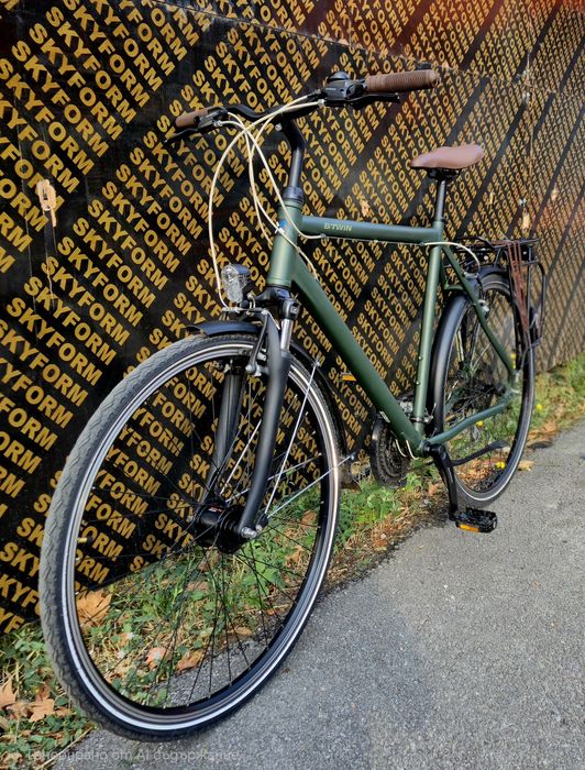 Градски-трекинг велосипед Btwin Hoprider 500