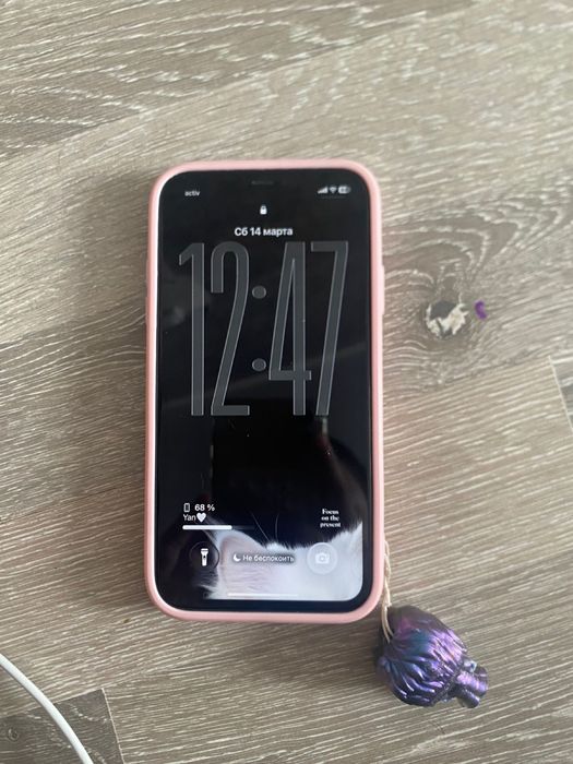 продам айфон 11 в хорошем состояни