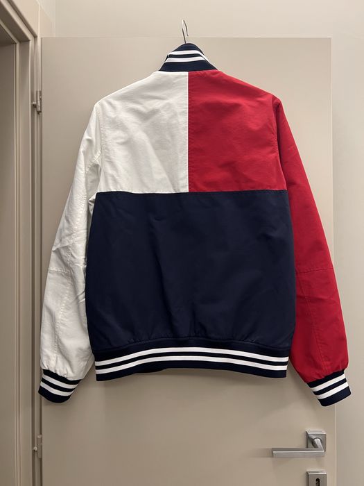 Geaca Tommy Hilfiger