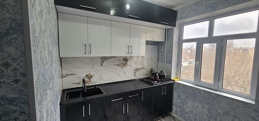 2 хонали уй вагзалда сотилади