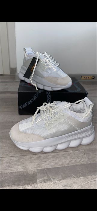 Adidasi versace chain reaction 2026