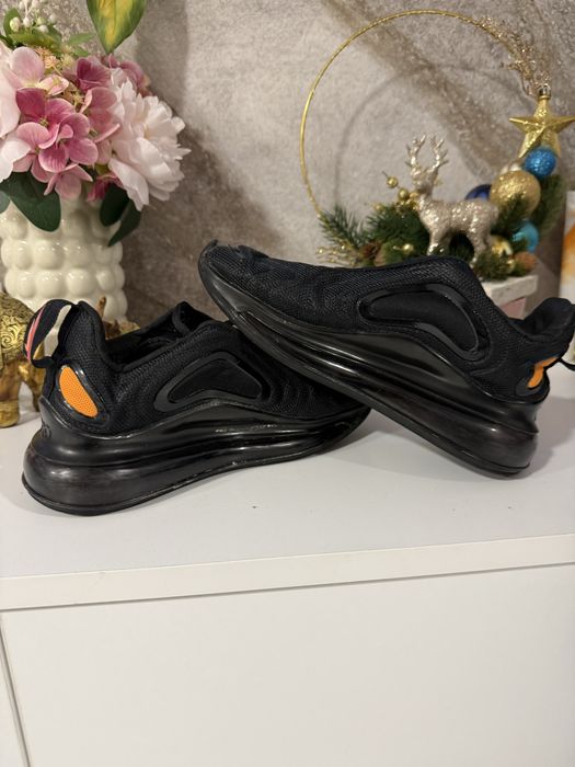 Обувки nike air 720