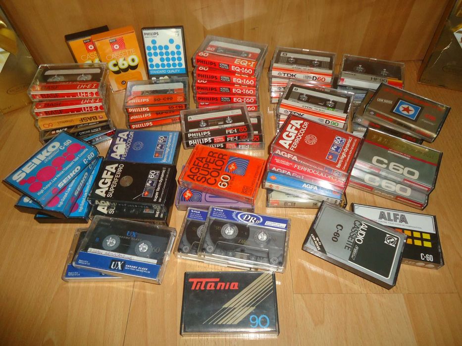 Casete audio AGFA, BASF, Fuji, Philips, Seiko, Sony, TDK, Alfa, Star.