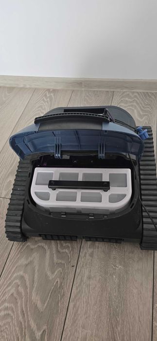 2x roboti piscina defecti Pondee X5