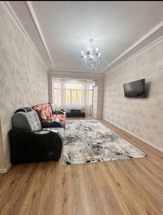 Срочно сдаётся 3-х комнатная квартира  новостройка Гагарина цена 500$