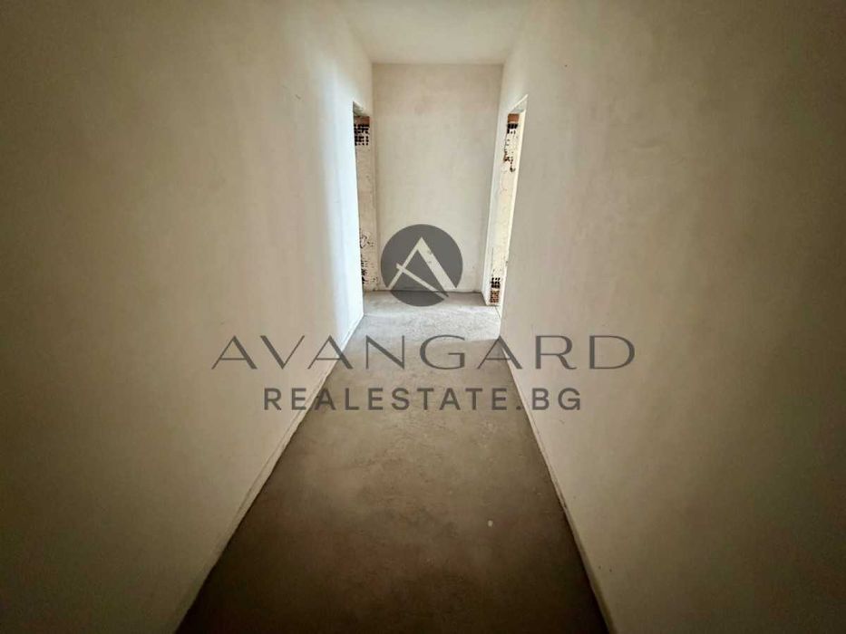 оф.25123 Просторен тристаен с АКТ 16/ Съдийски