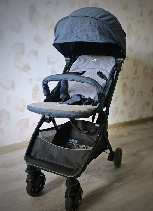 Коляска Joie pact