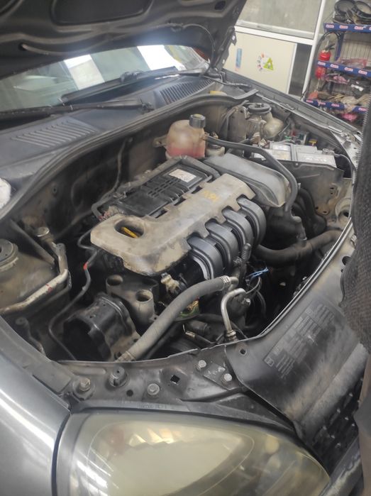 Рено Клио 1.2 бензин на части