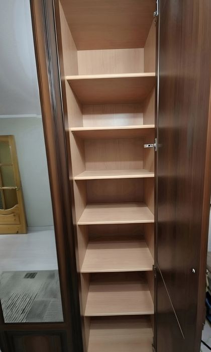 Шкаф итальянский