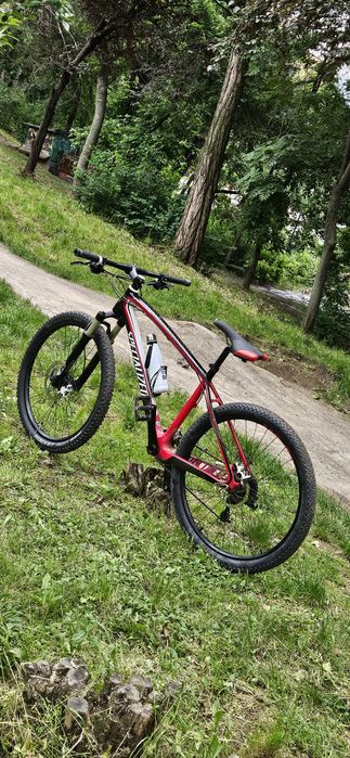 Bicicleta carbon specialized stup jumper