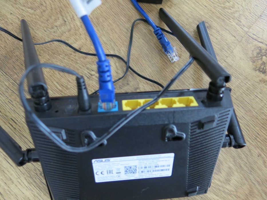 Рутер ASUS RT-AC750 Dual Band 2Ghz 5Ghz