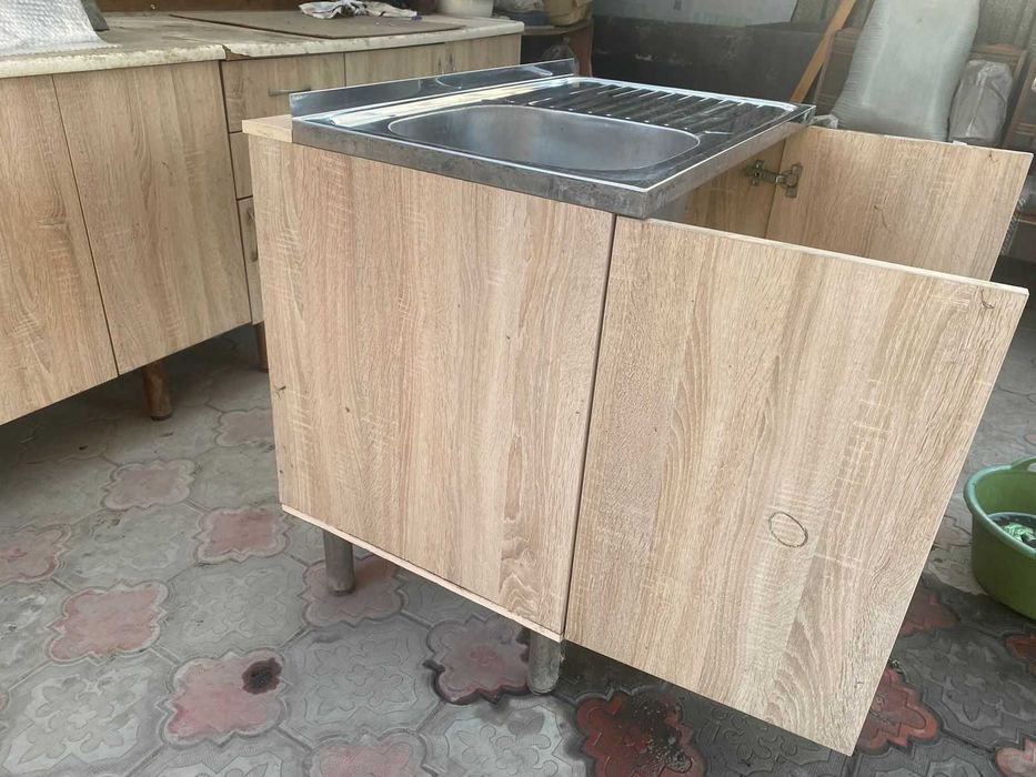 Кухонная мойка   продам