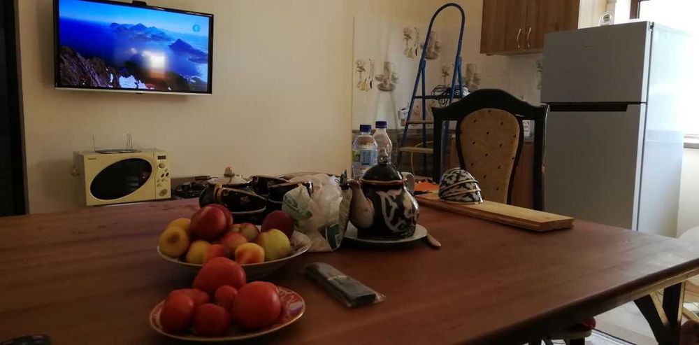 Участок 6 соток с 2 мя домами