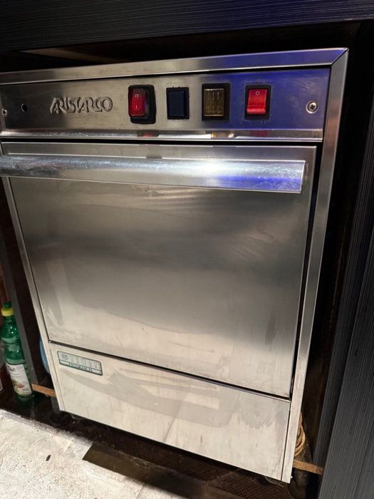 Миялна машина за чаши + препарати