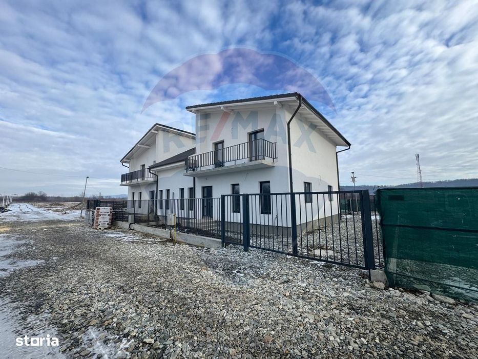 Casa tip Duplex Spațios în Noul Ansamblu Rezidențial din Selimbar/Mohu