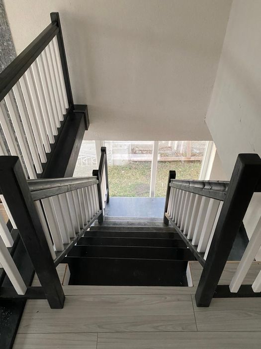 Scări interioare din lemn