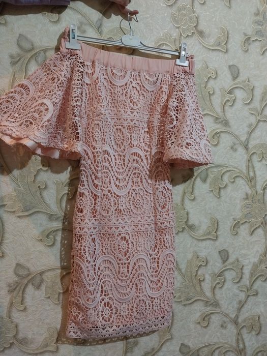 Продаётся вечерние платья