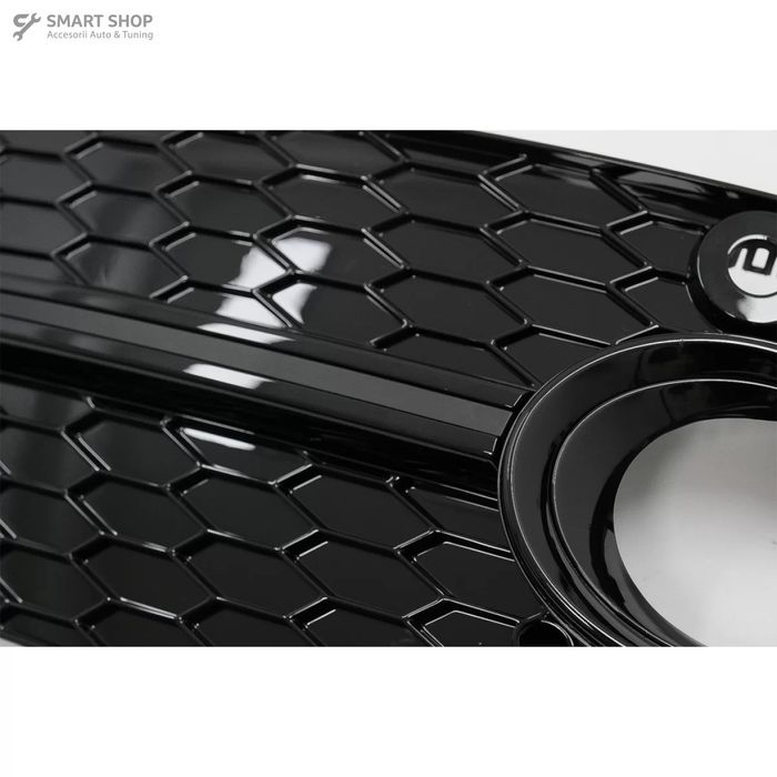 Grile Laterale Audi Q3 8U (2011-2014) RS Design Negru Lucios
