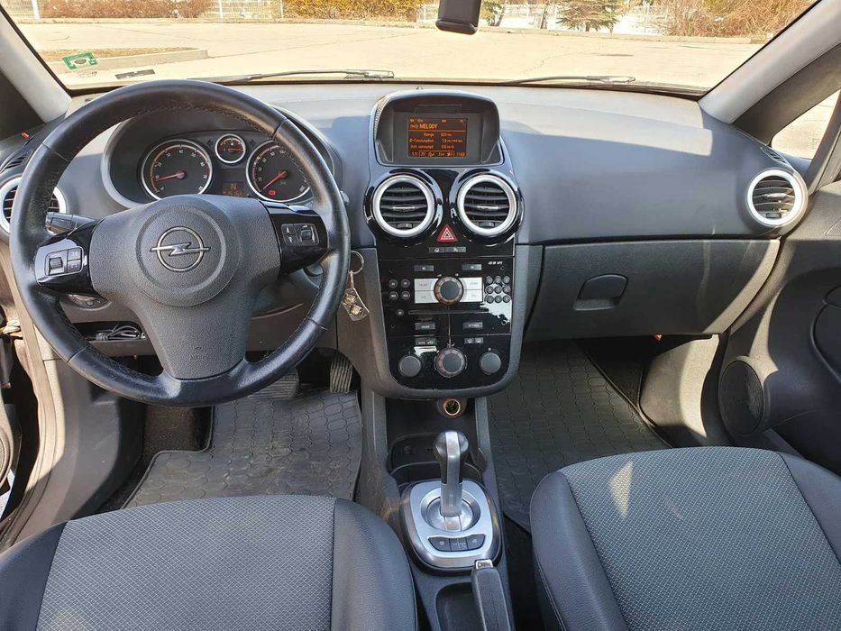 Opel Corsa COSMO EasyTronic Автопилот, Климатроник