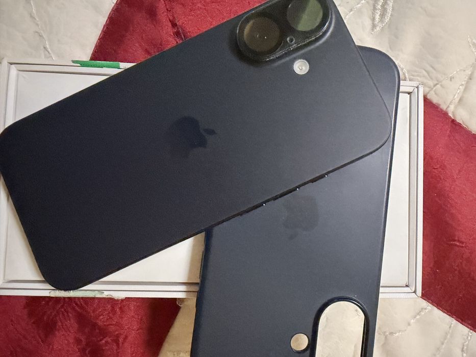 Vand iphone 16 in stare perfecta
