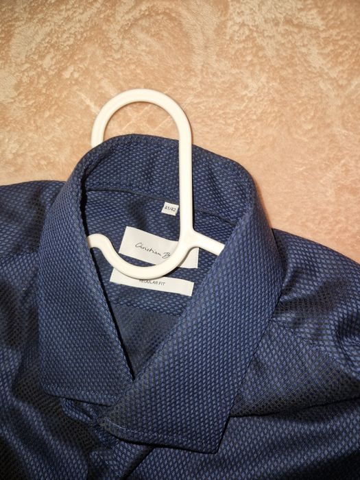 Vând cămașă Christian Berg  noua