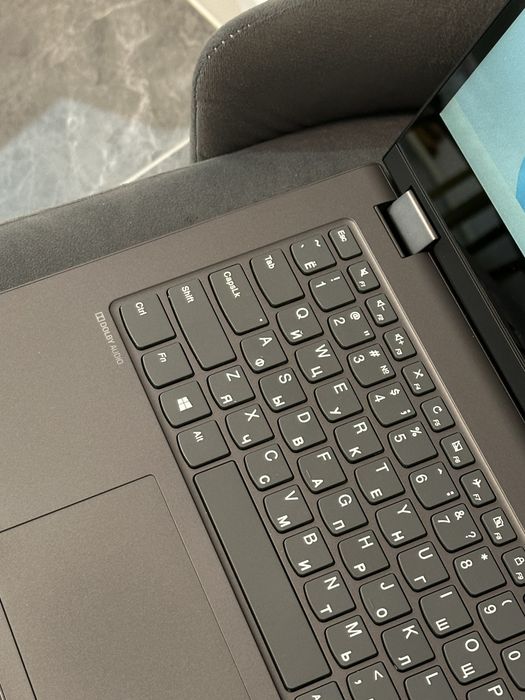 Шустрый ноутбук Lenova сенсорный