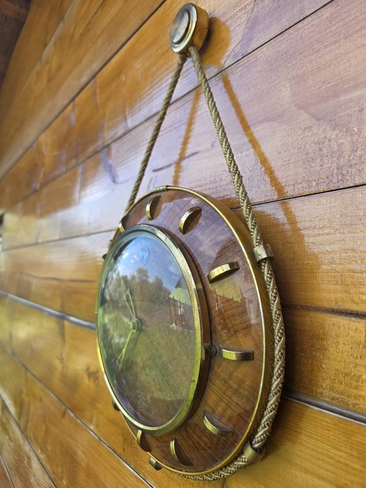 Ceasornic de perete vechi