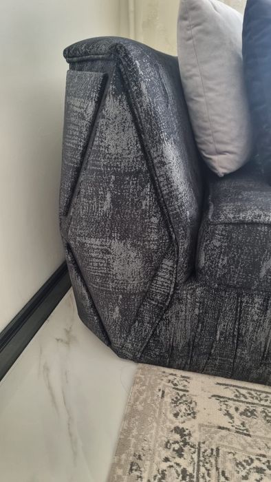 Диван внесен от Турция