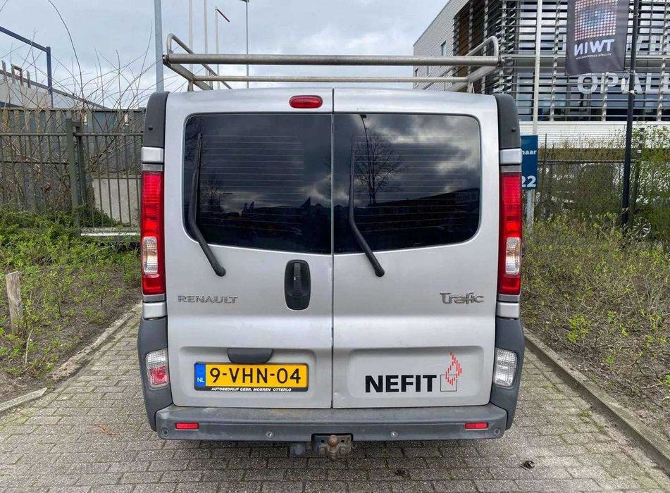 Renault Trafic НА ЧАСТИ 4 броя
