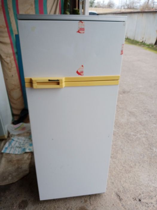 Продается холодильник