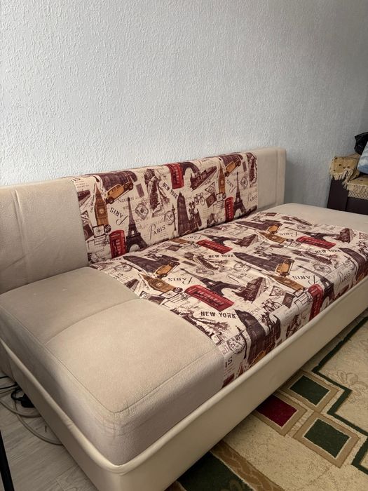 Диван видвижной б/у